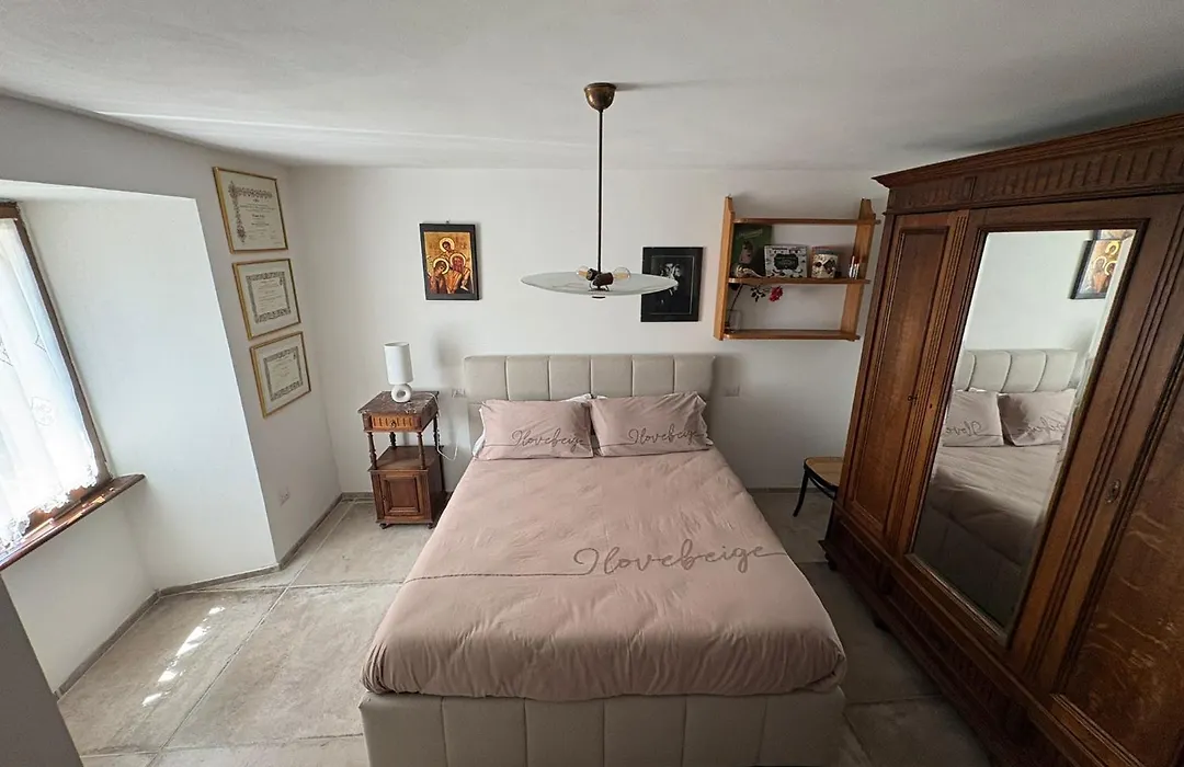 Raphael House-1